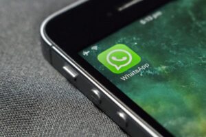 7 MIGLIORI App per Spiare WhatsApp per Android e iPhone